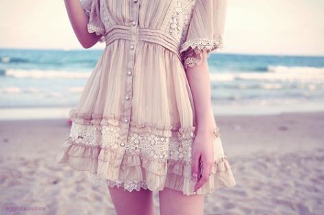 beautiful-dress-girl-favim.com-534539_large.jpg